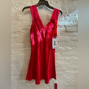 Réalisation Par Roxy Red Dragon Dress. Size medium.